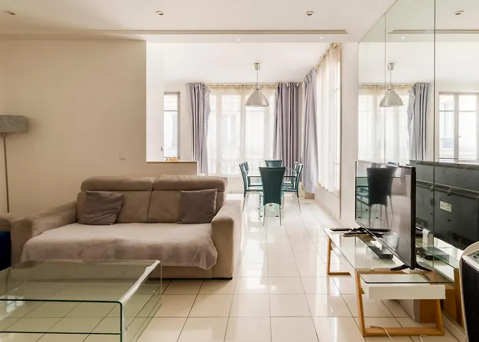 Champs-elysees Lincoln - 2bdr 4* باريس