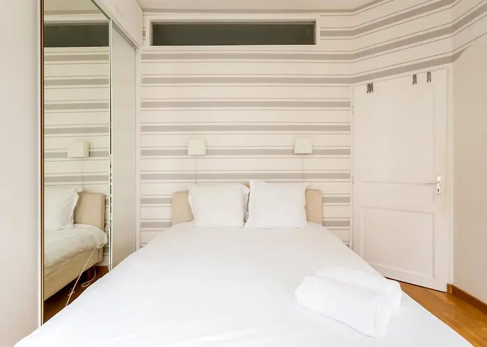 Champs-elysees Lincoln - 2bdr Parijs