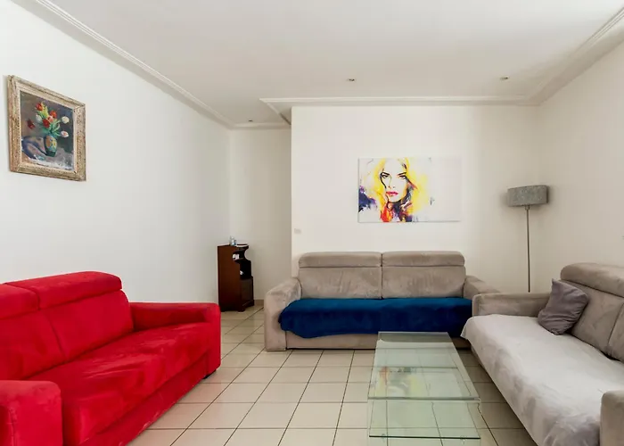 Champs-elysees Lincoln - 2bdr 4* 파리