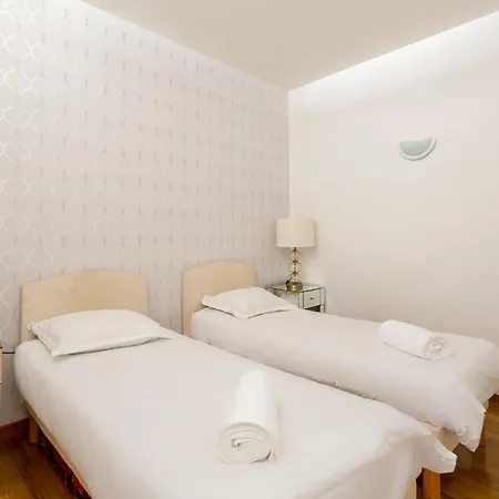 Champs-elysees Lincoln - 2bdr Paris