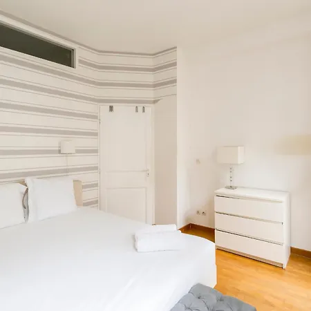 Champs-elysees Lincoln - 2bdr Lägenhetshotell 4*