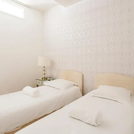 Champs-elysees Lincoln - 2bdr 4* Paris