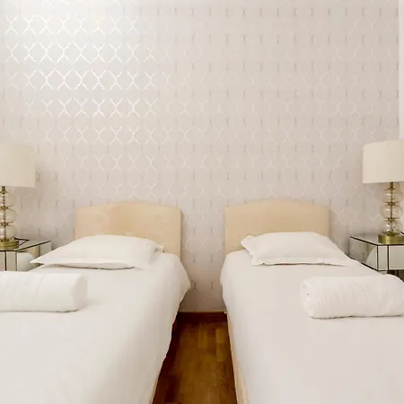 Lägenhetshotell Champs-elysees Lincoln - 2bdr Paris